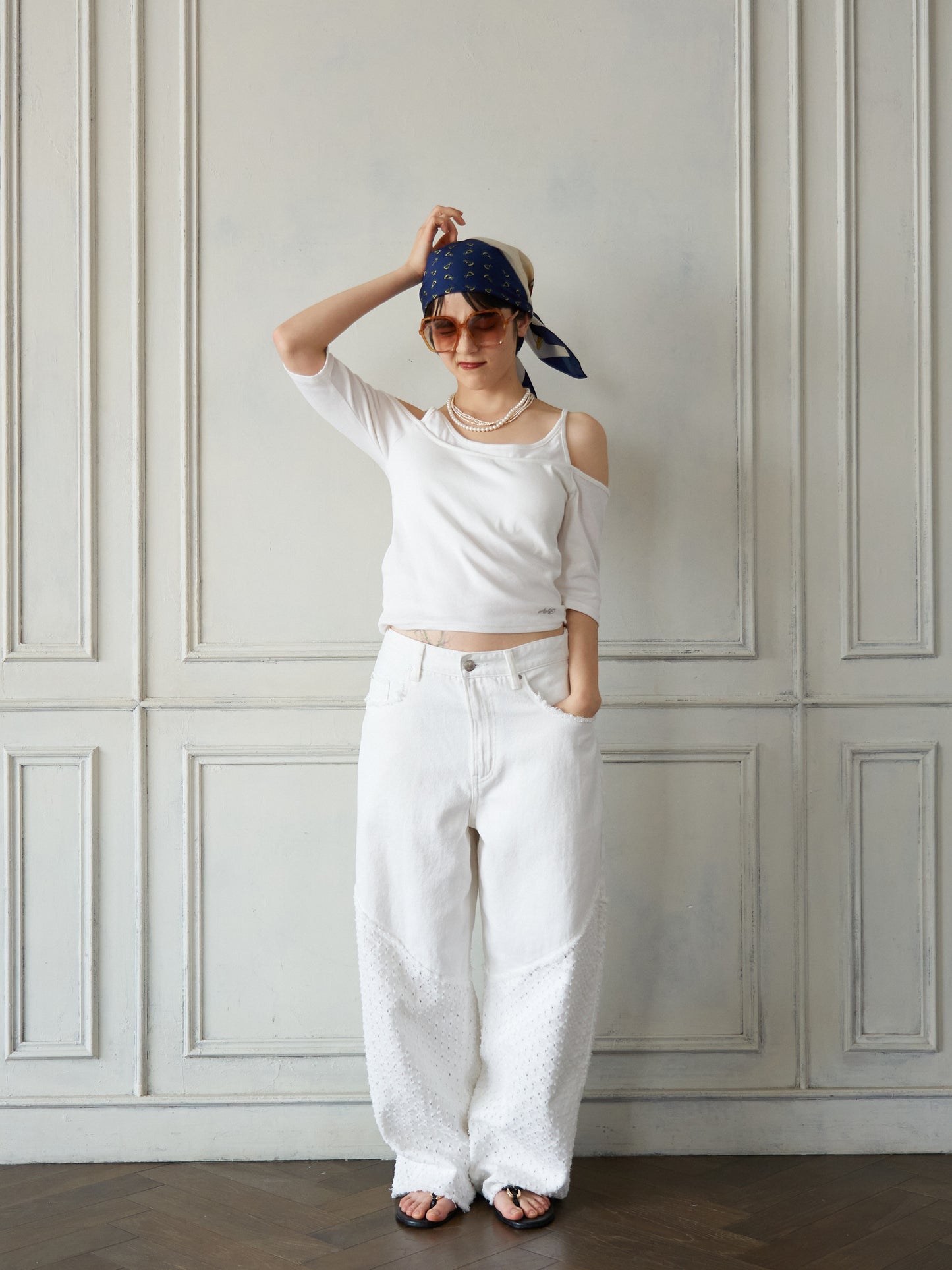 Layered Pad-in Pullover