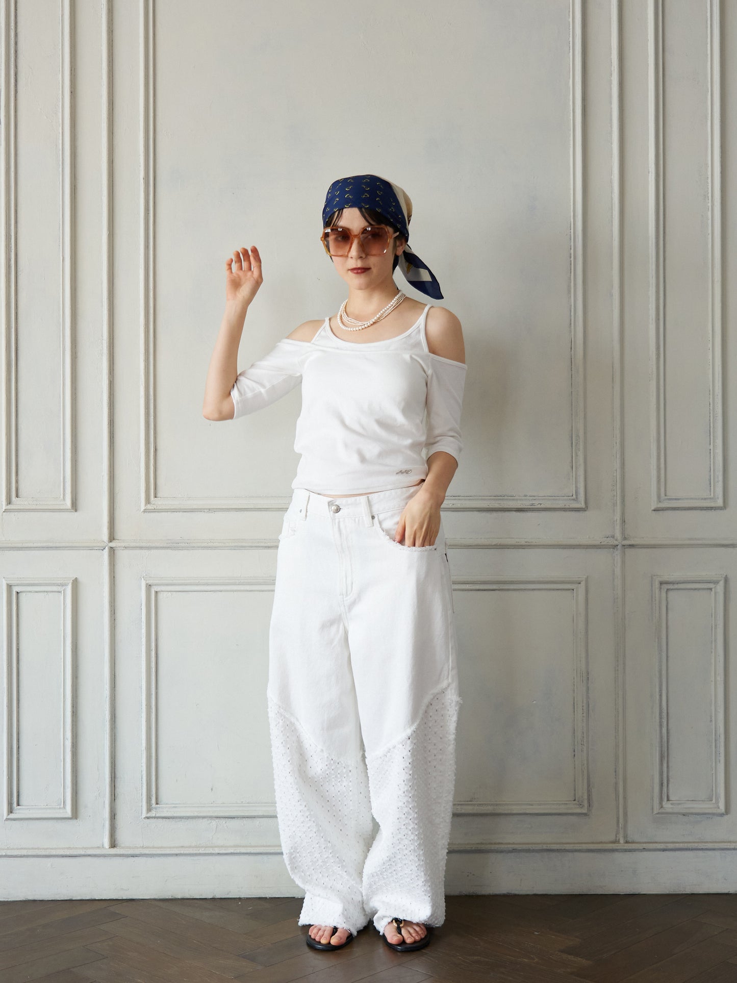 Layered Pad-in Pullover