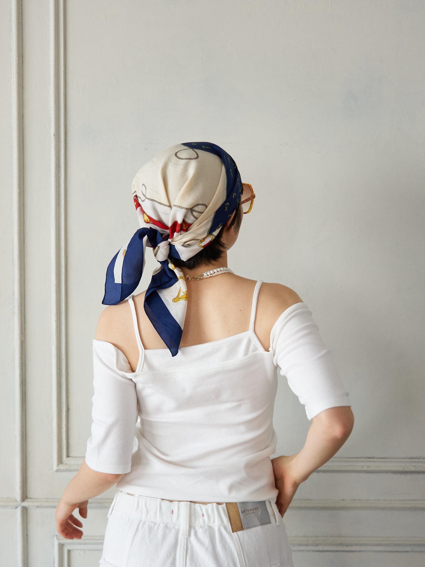Layered Pad-in Pullover