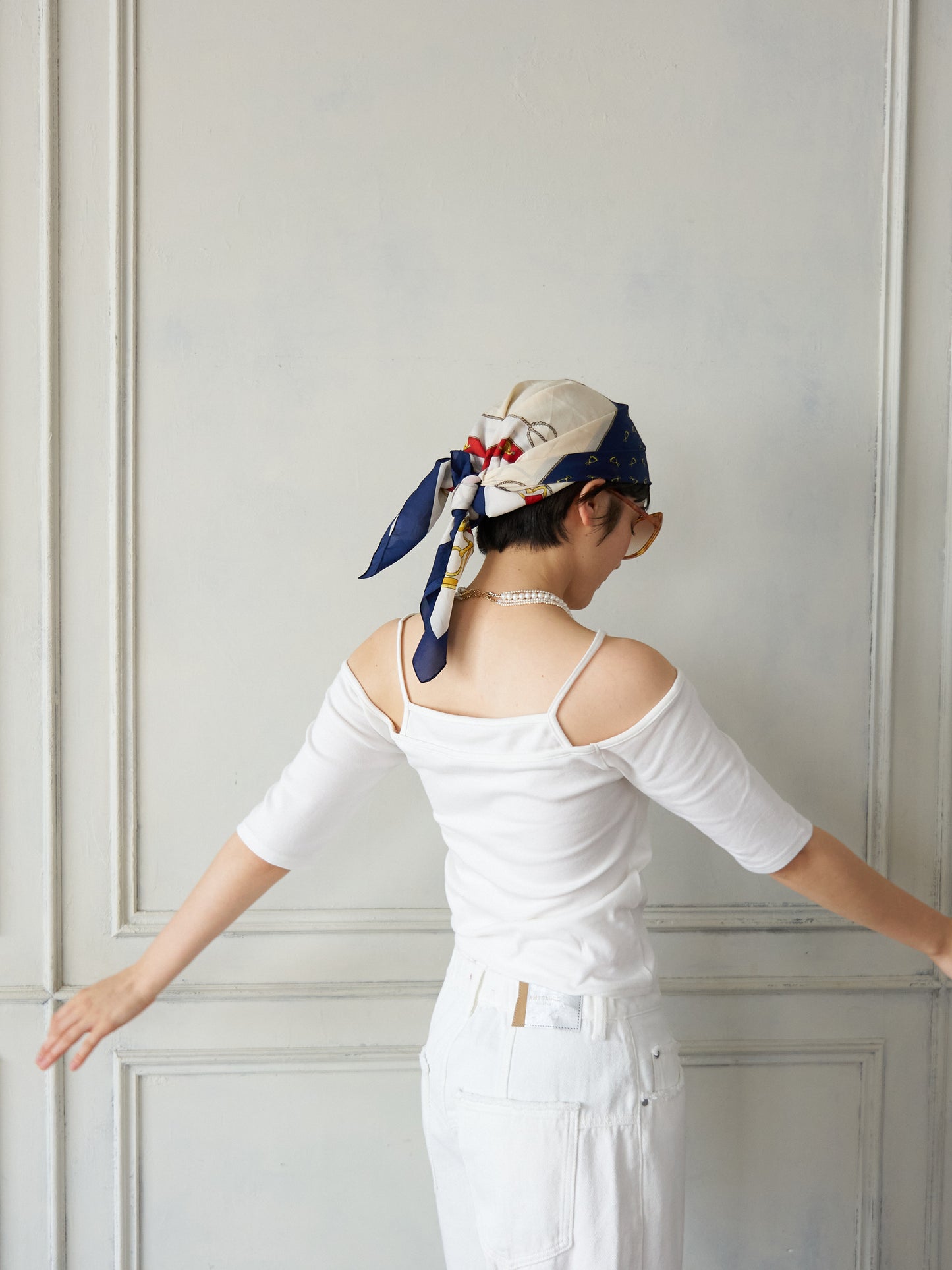 Layered Pad-in Pullover
