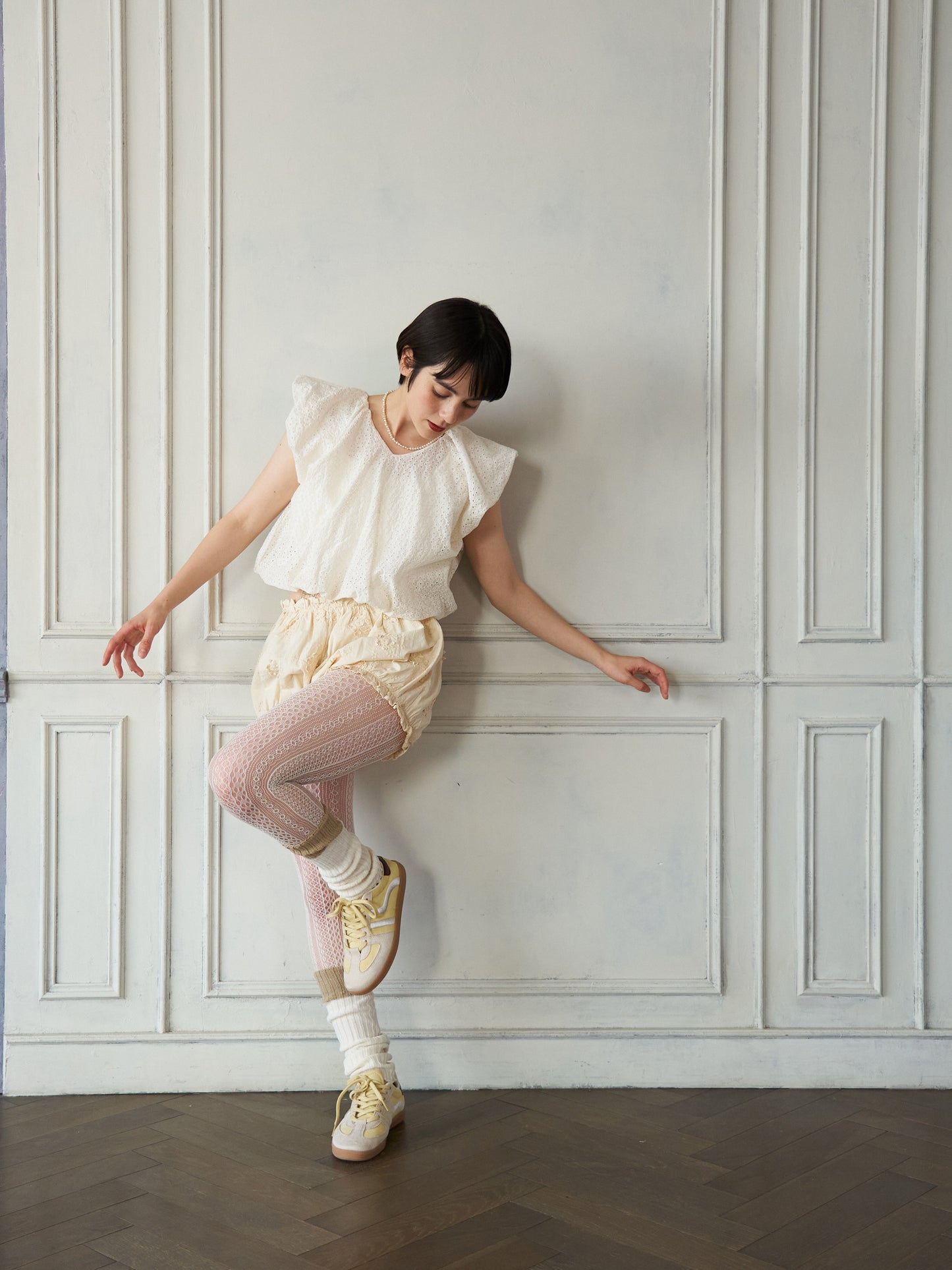 Airy Balance Lace Pullover