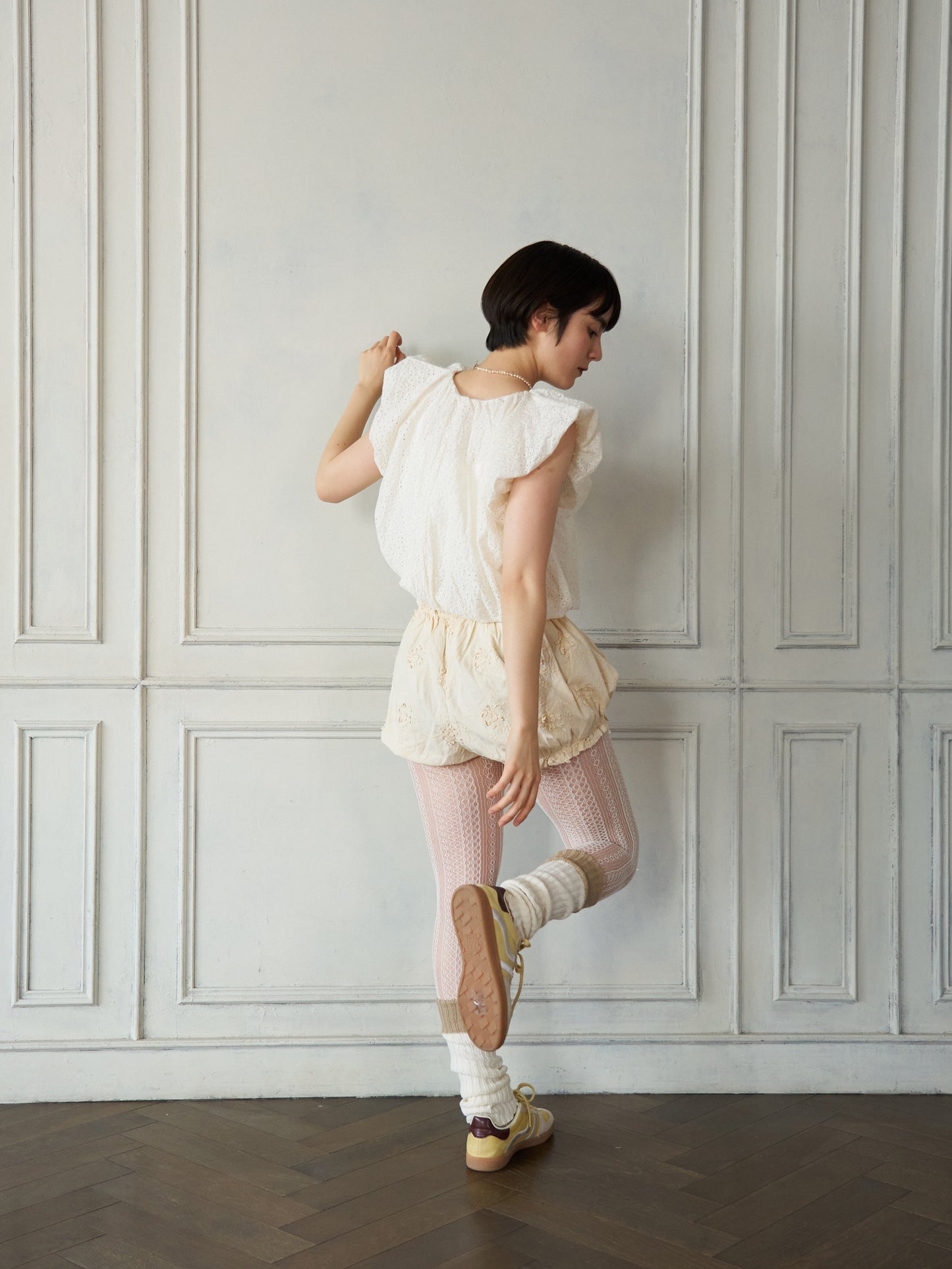 Airy Balance Lace Pullover