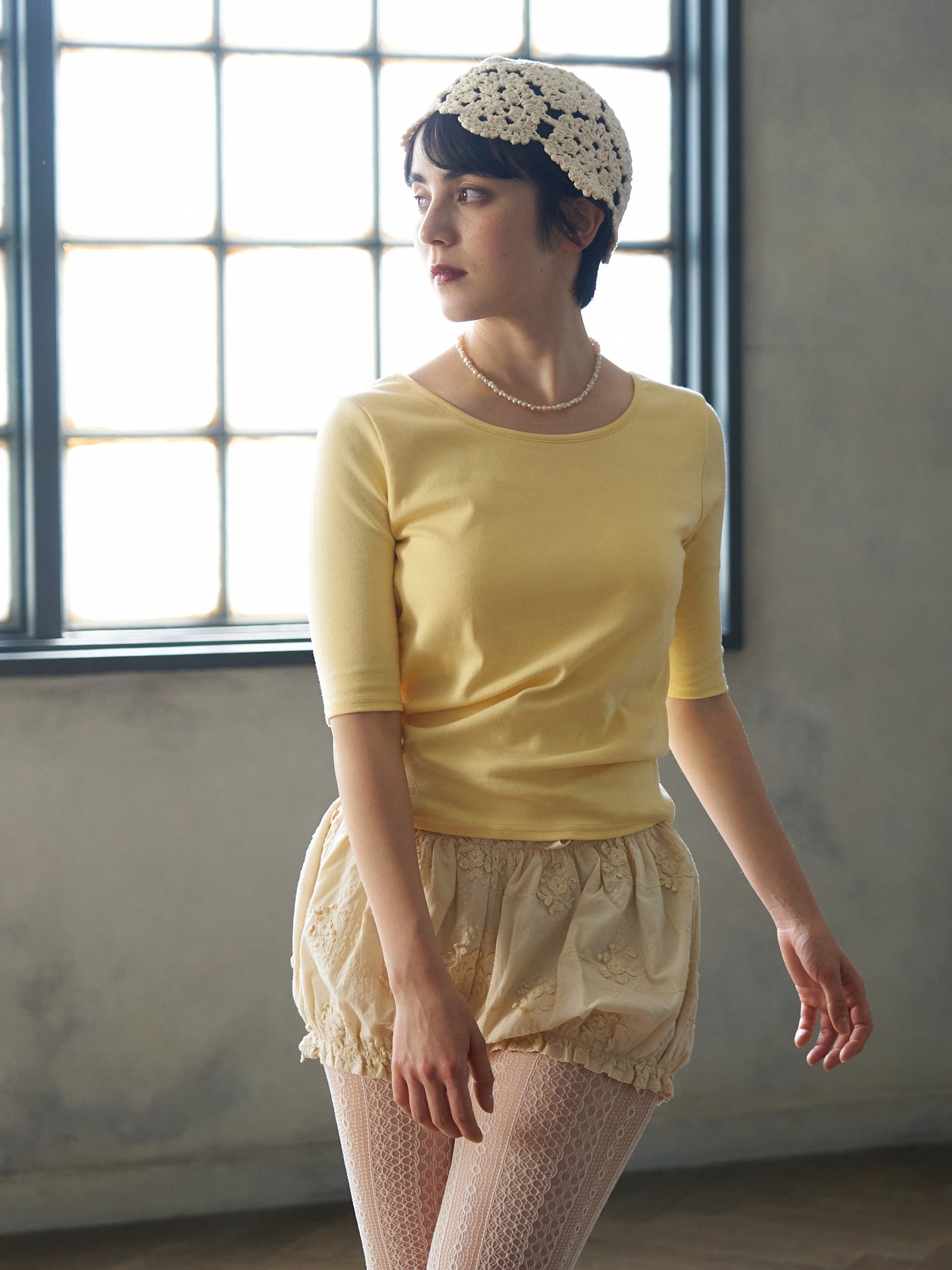 Back Ribbon Cup-in Top