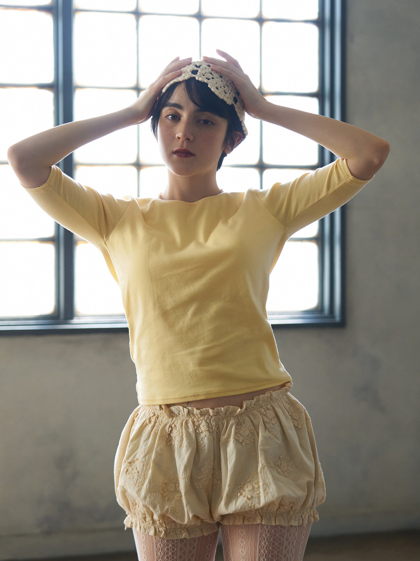 Back Ribbon Cup-in Top