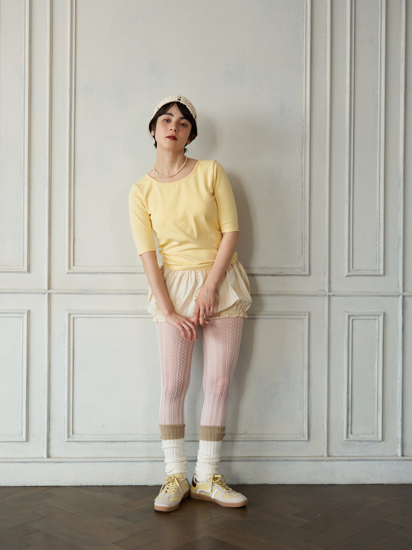 Back Ribbon Cup-in Top