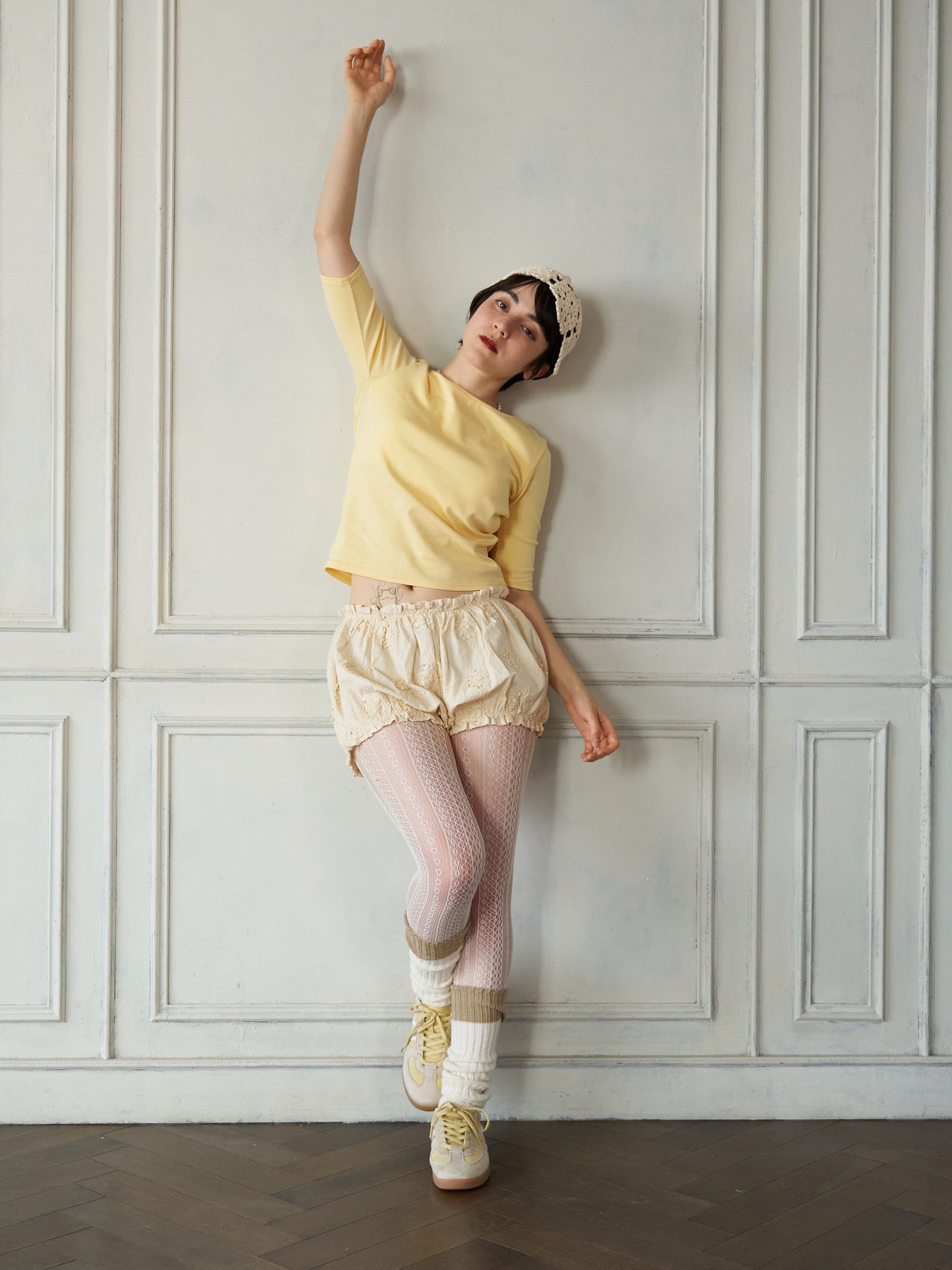 Back Ribbon Cup-in Top