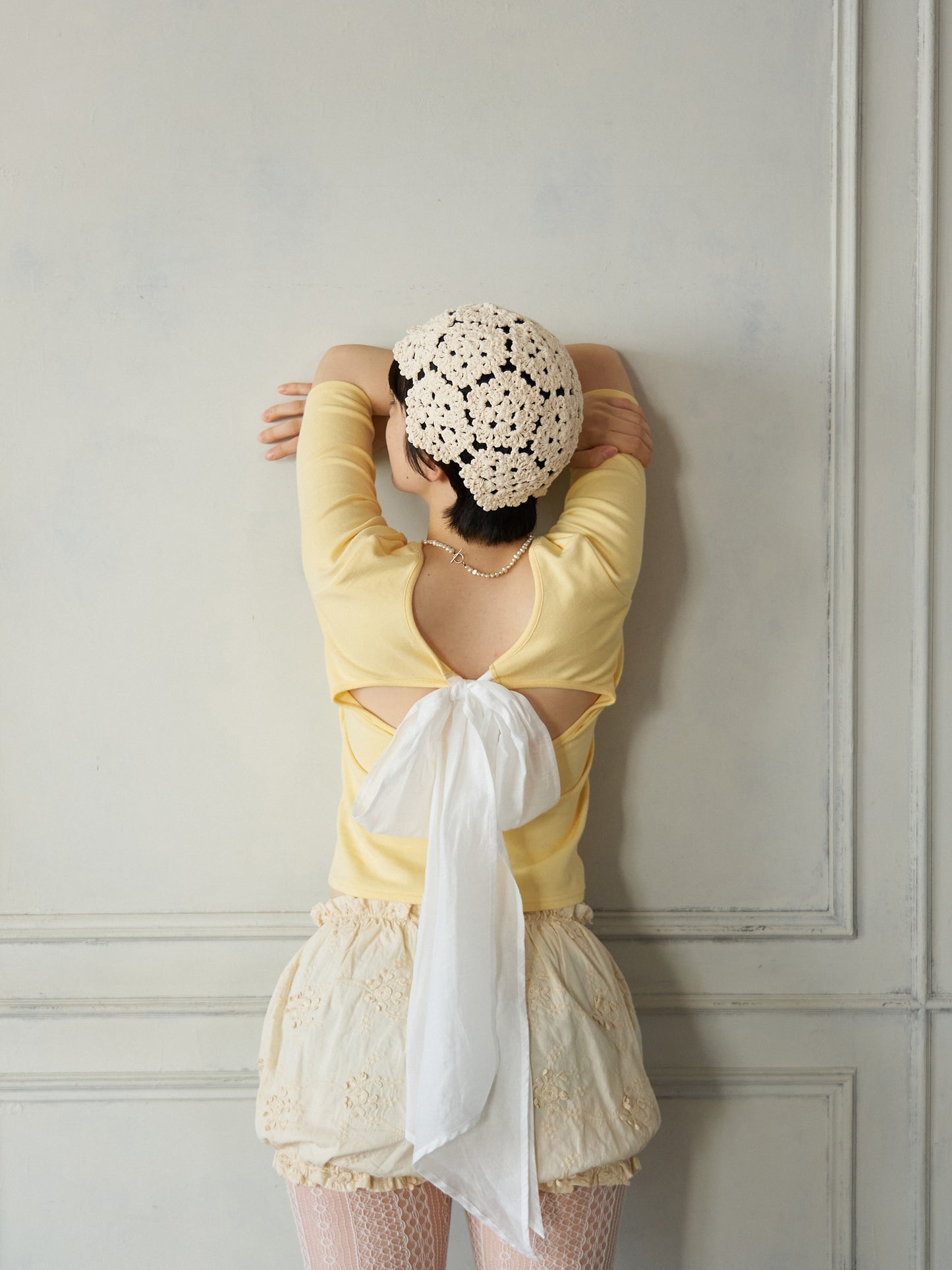 Back Ribbon Cup-in Top