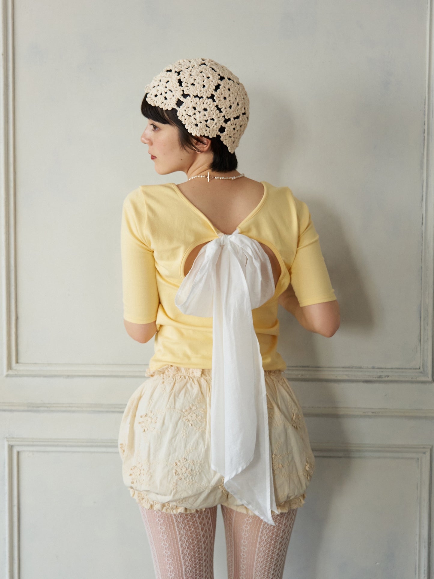 Back Ribbon Cup-in Top