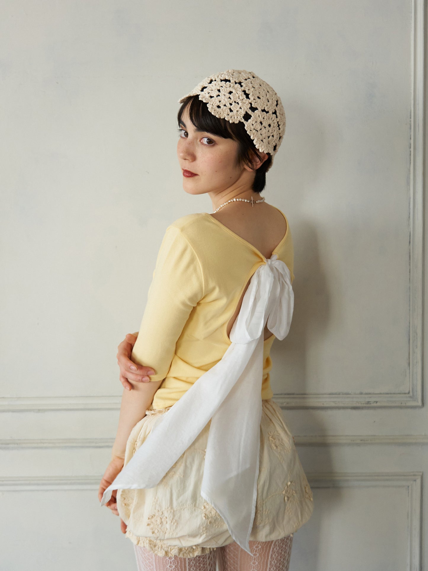 Back Ribbon Cup-in Top