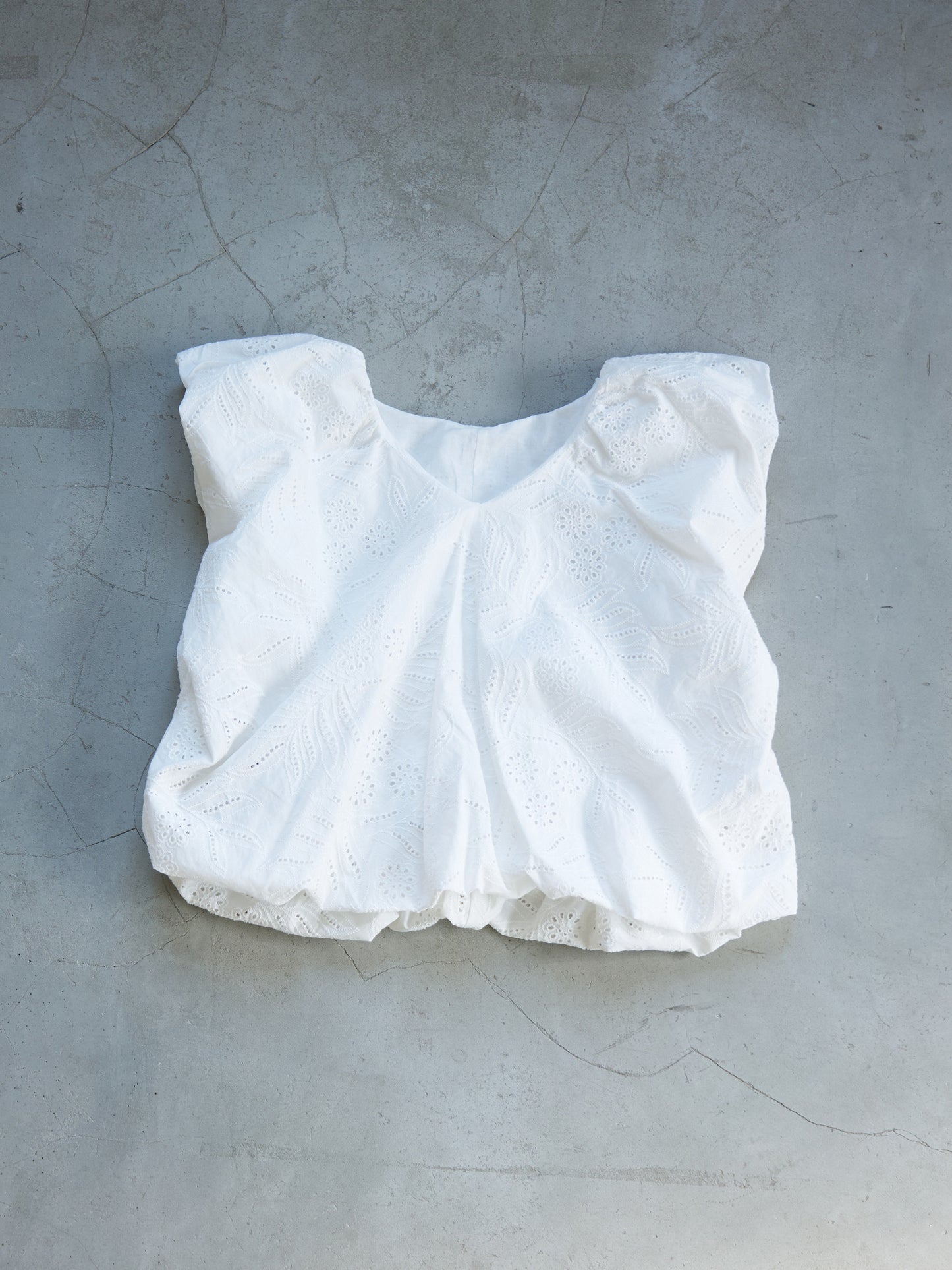 Airy Balance Lace Pullover