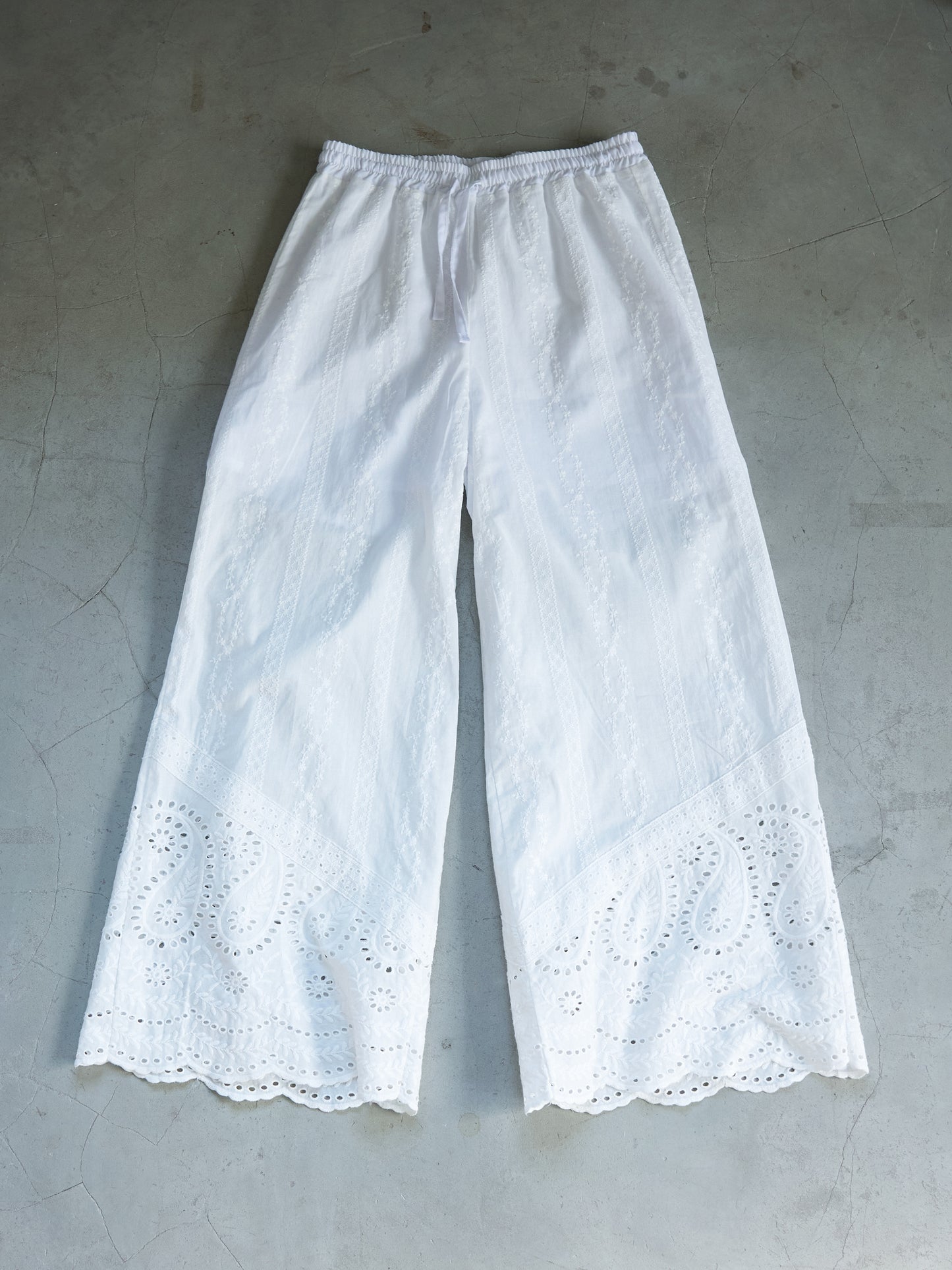 Lace Hem Easy Pants