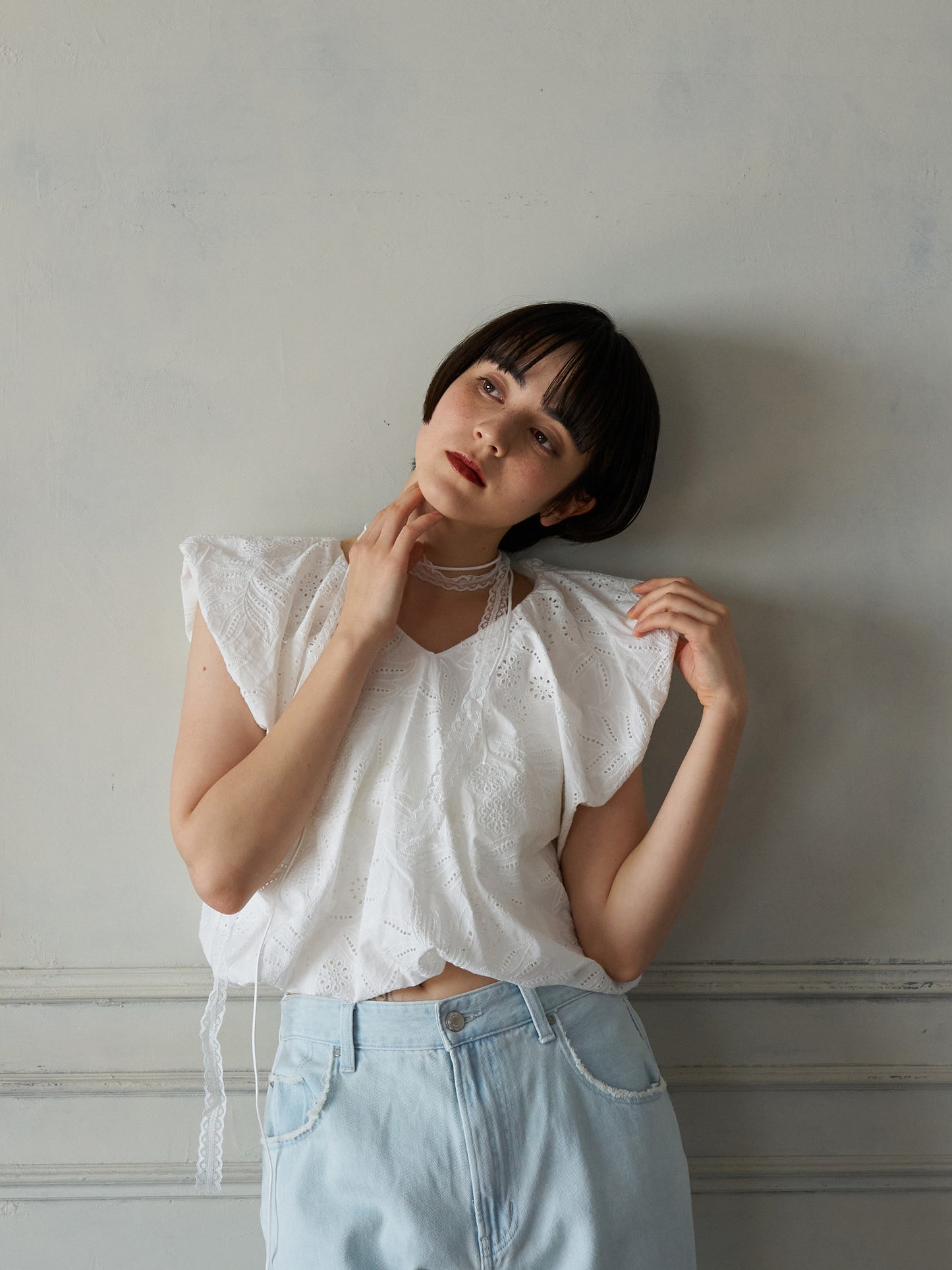 Airy Balance Lace Pullover