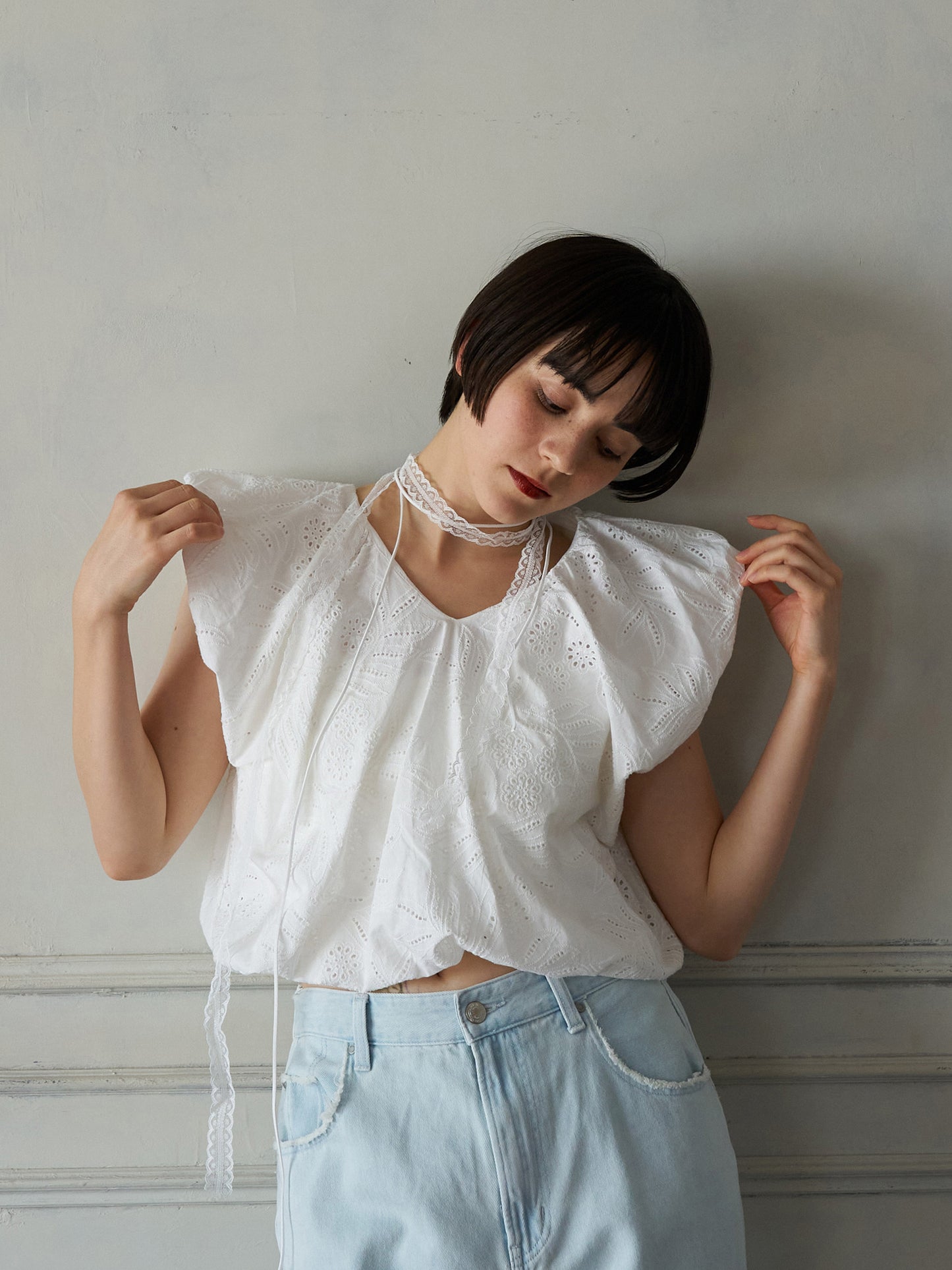 Airy Balance Lace Pullover