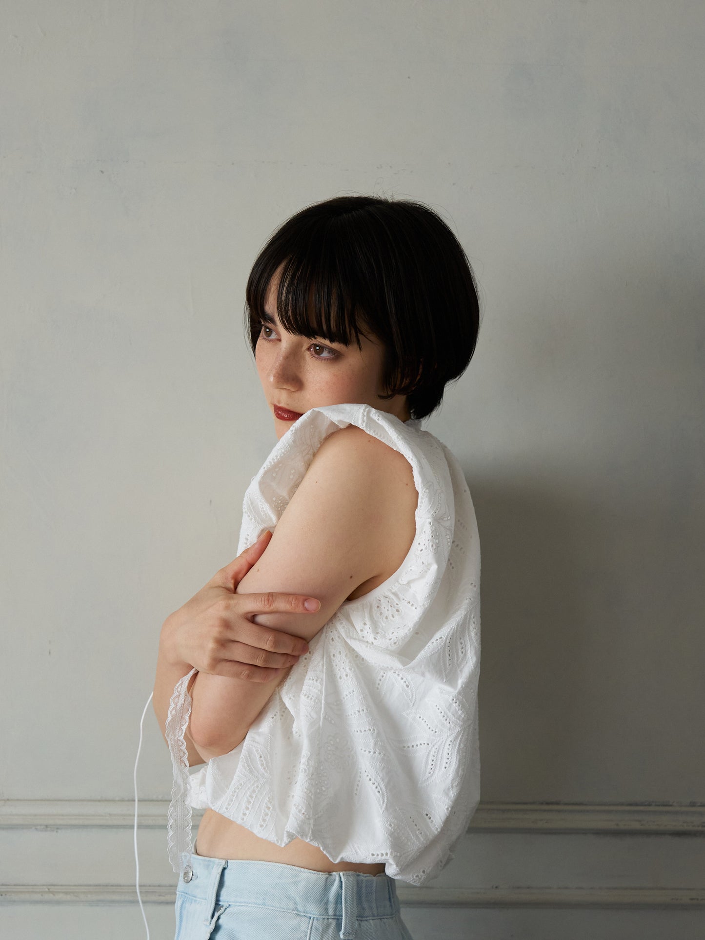 Airy Balance Lace Pullover
